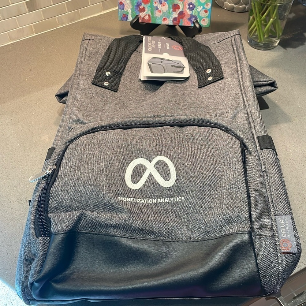 Oniva On The Go Roll-Top Cooler Backpack Grey & Black